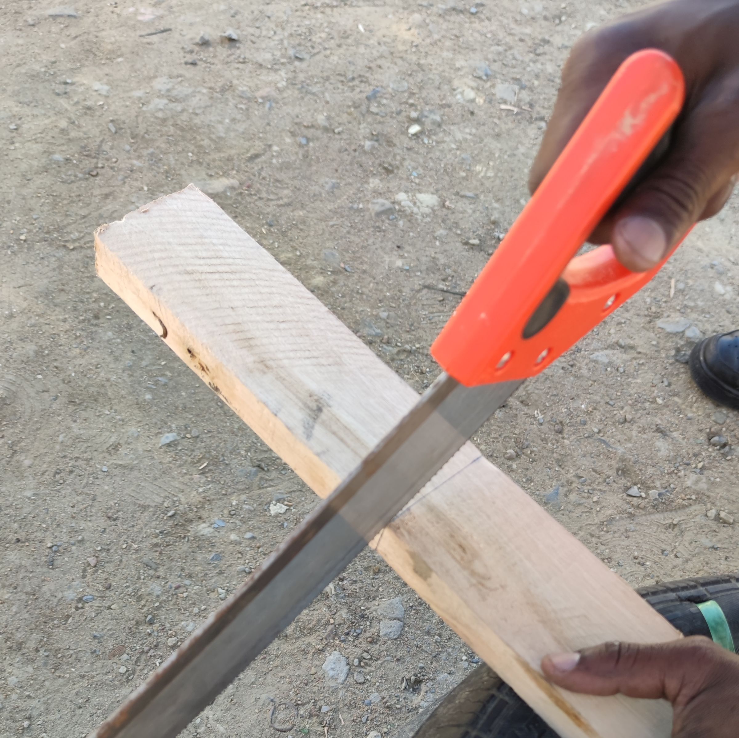 Cutting a beam as square as possible