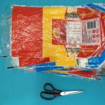 Bread bags and scissors